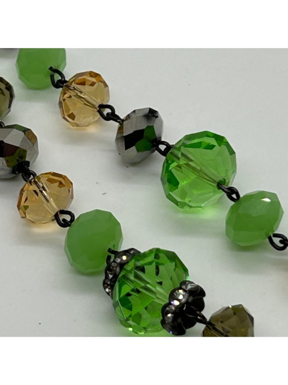 Vintage Crown Trifari Green Glass Bead Multi-Strand Necklace With Rhinestone Acc - Picture 13 of 15